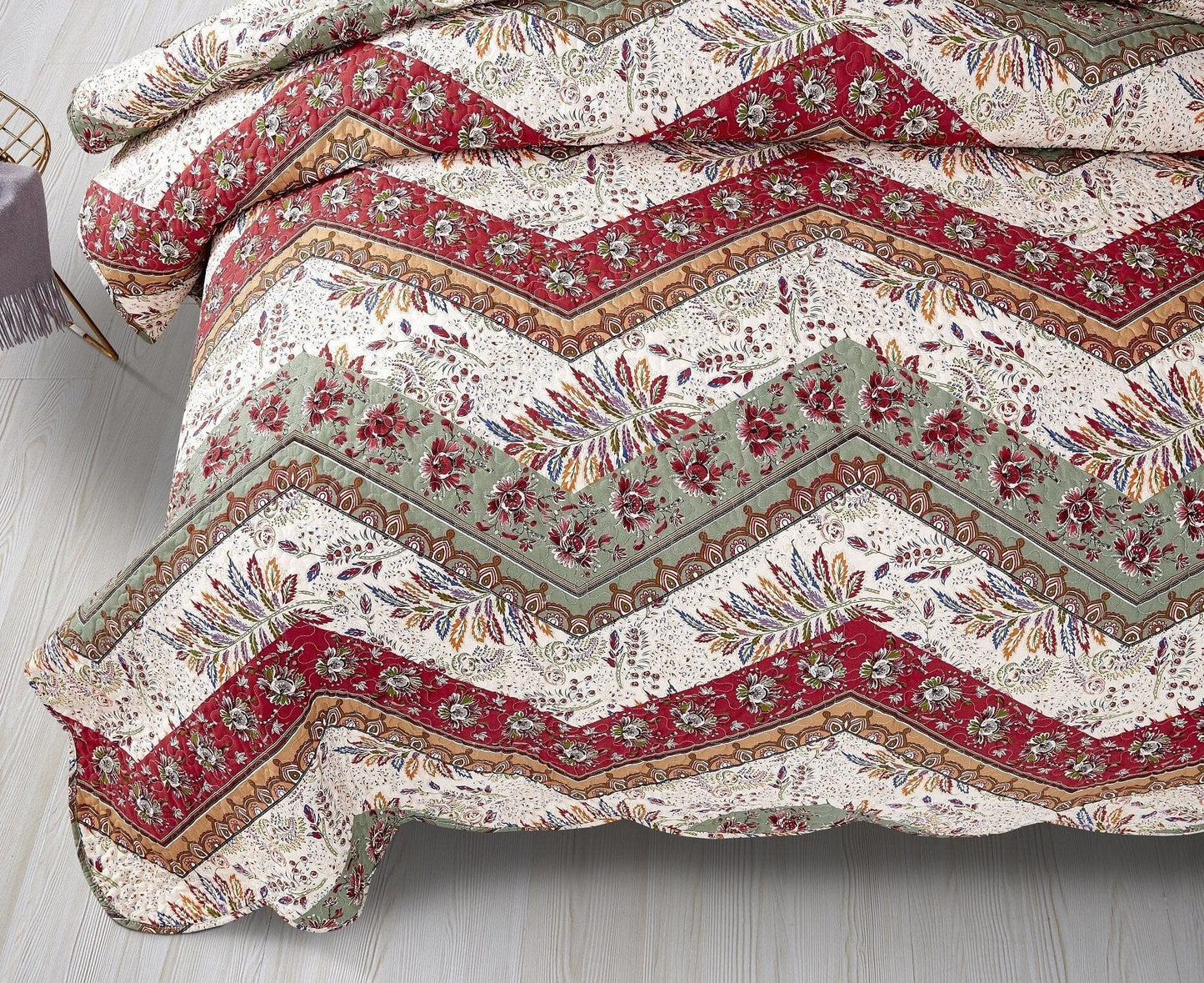 DaDa Bedding Rustic Bohemian Cranberry Sage Chevron Floral Bedspread