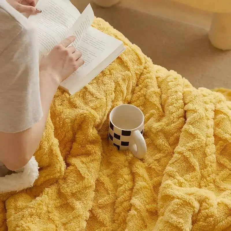 Soft Woolen Blanket for Bedding and Sofa, Warm Lamb Velvet Flannel Cover Blanket for Office, Air Conditioning and Nap